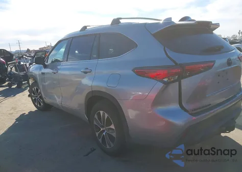 2021 Toyota Highlander Hybrid Xle from USA, damaged, VIN 5TDHBRCHXMS523418